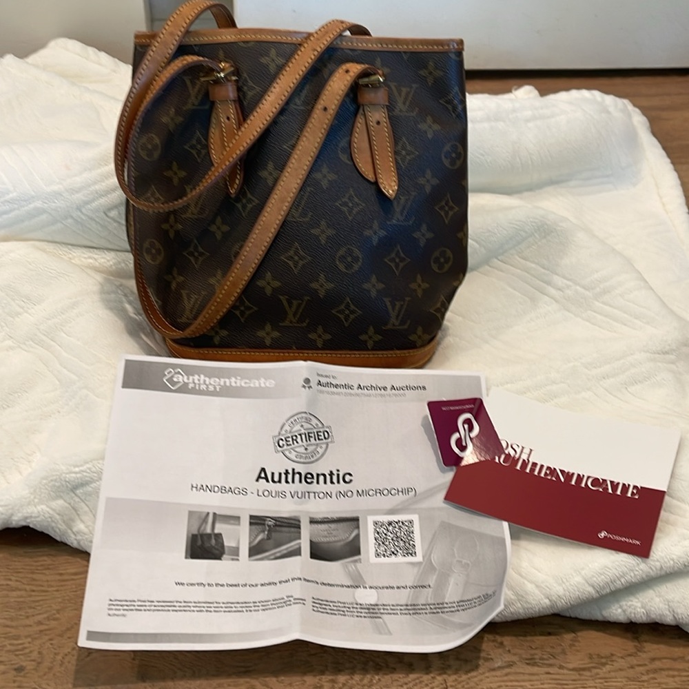Louis Vuitton Pochette Bucket - Picture 11 of 12